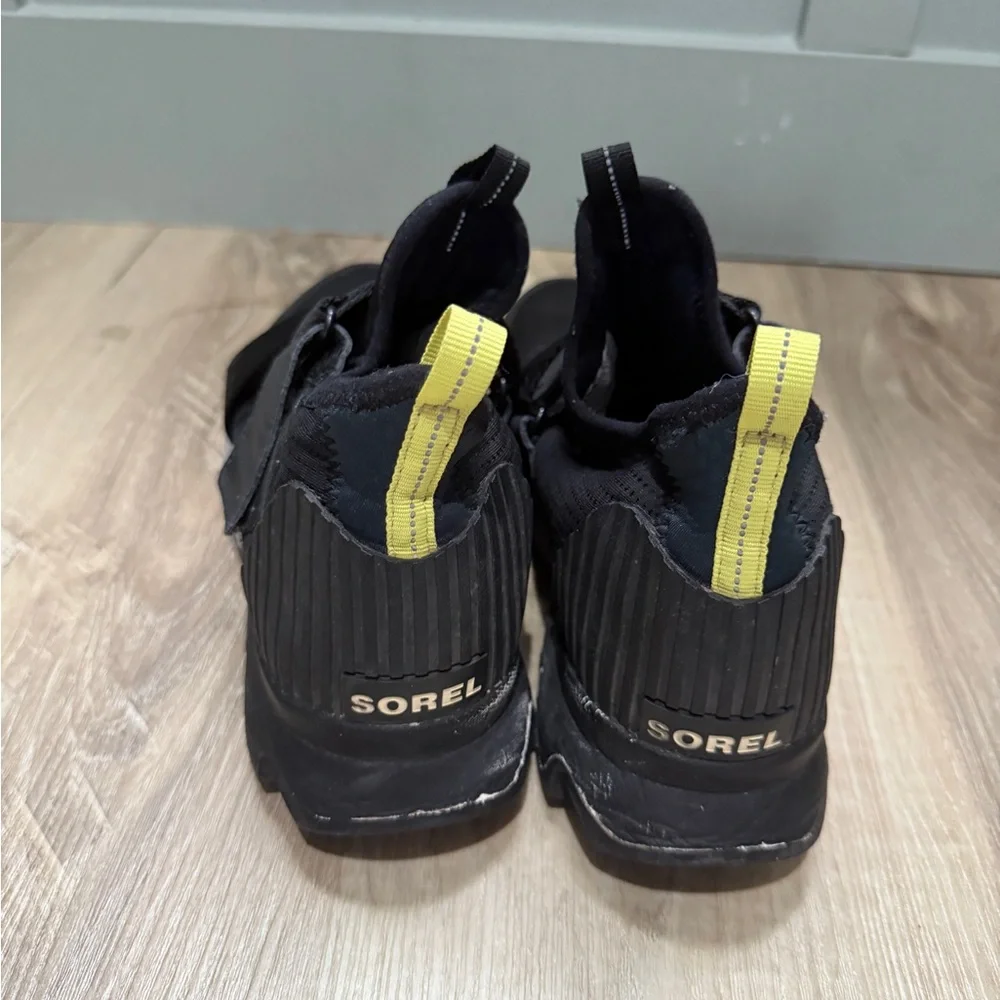 Sorel kinetic‎ impact II Black Slip-On Shoes women’s size 8.5